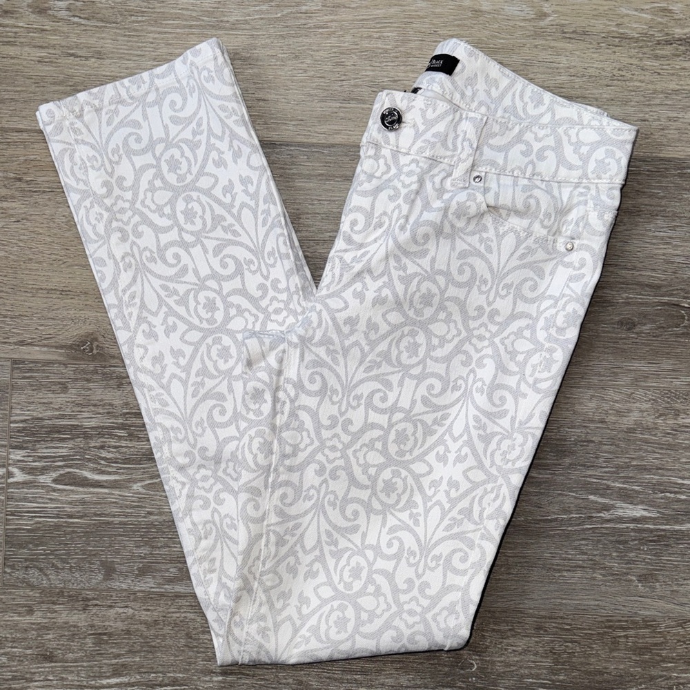 White House Black Market White and Gray Patterned Jeans NWOT